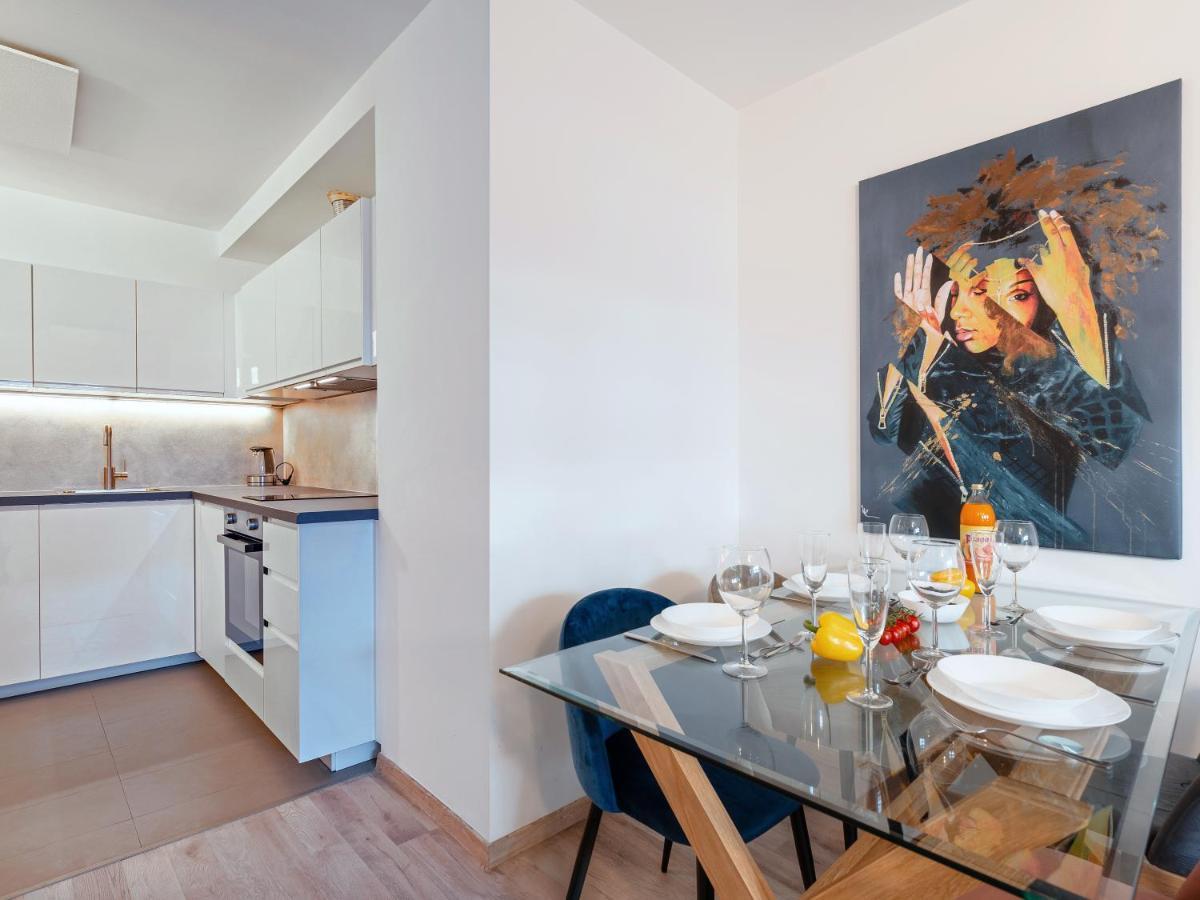 וינה Sky9 Apartments Stadthalle מראה חיצוני תמונה